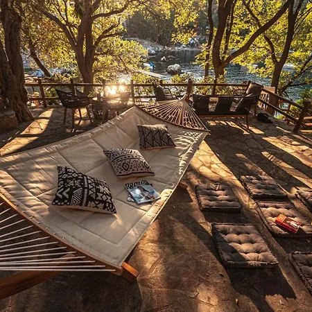 Cleopatra's Miramare 4*