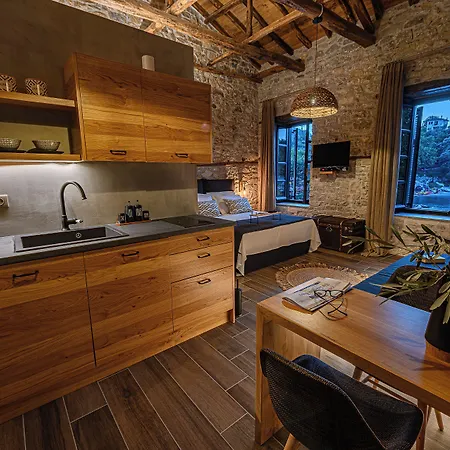 Cleopatra's Miramare Hotel apartamentowy Damouchari