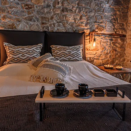 Cleopatra's Miramare Apart Otel Damouchari