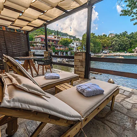 Cleopatra's Miramare 4* Damouchari