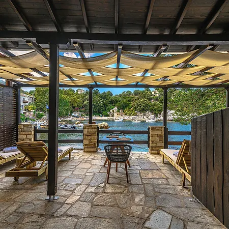 Cleopatra's Miramare Apart-hotel