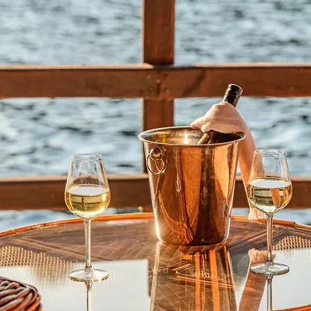 Cleopatra's Miramare Hotel apartamentowy 4*