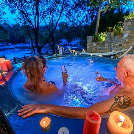 Cleopatra's Miramare Apart Otel Damouchari