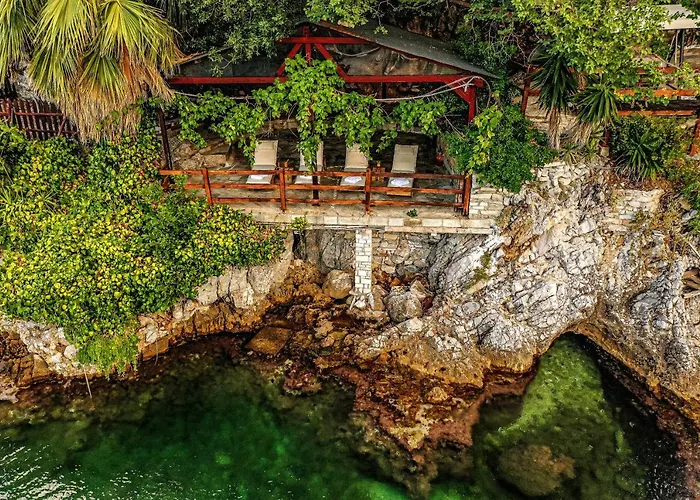 Apartmanhotel Cleopatra's Miramare 4*