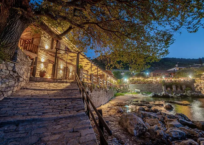 Cleopatra's Miramare מלון דירות