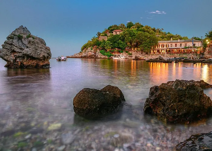 Cleopatra's Miramare Apartmanhotel 4*