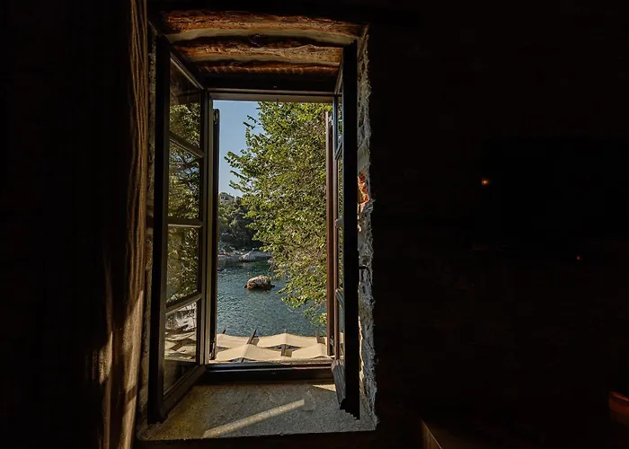 Cleopatra's Miramare מלון דירות 4*