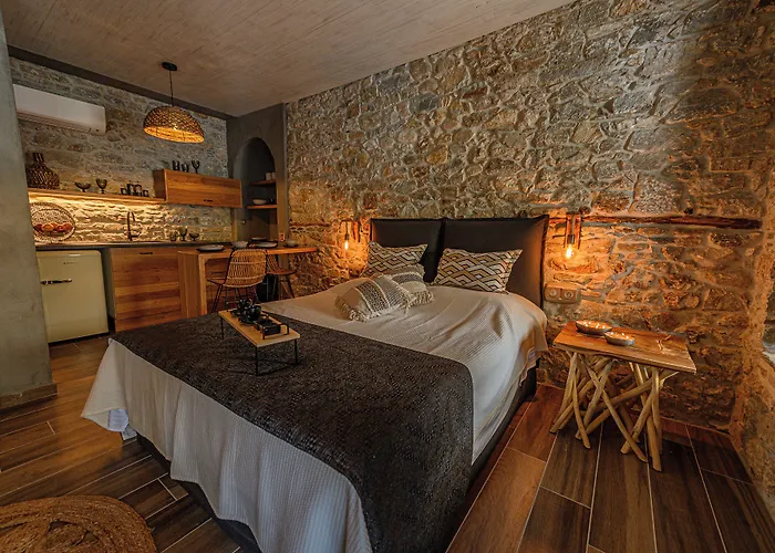 Cleopatra's Miramare דמוצ'ארי