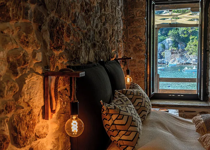 Cleopatra's Miramare 4*