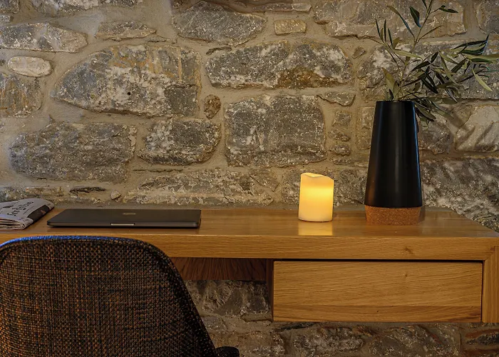 Cleopatra's Miramare Apartmanhotel