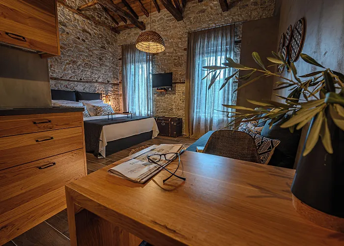 Cleopatra's Miramare Apartmanhotel