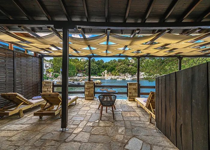 Cleopatra's Miramare Apartmanhotel